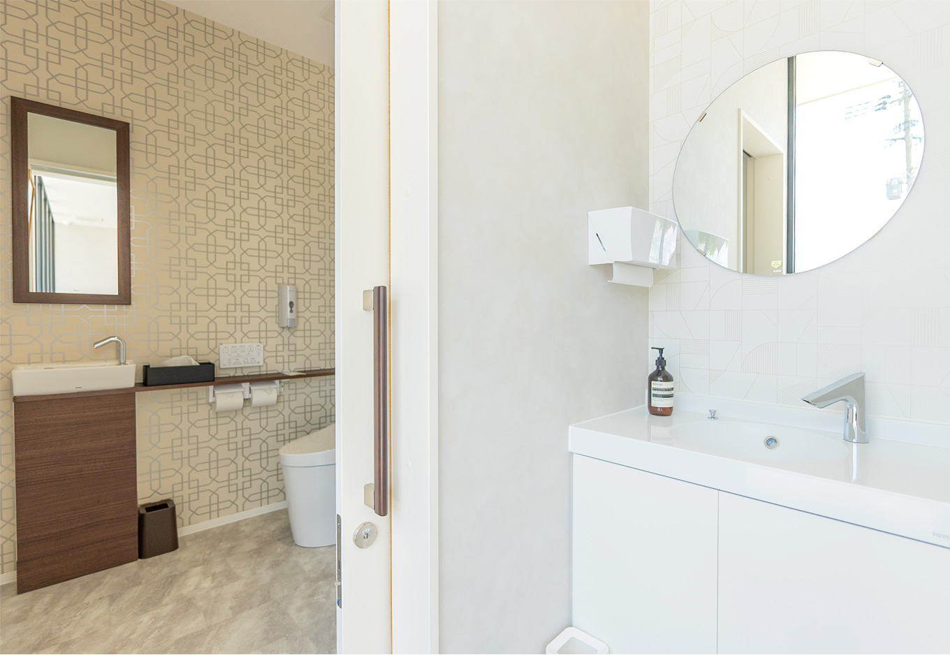 パウダールーム